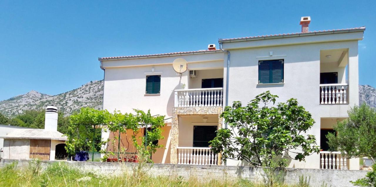 Apartment Pepa Starigrad Paklenica Exterior foto